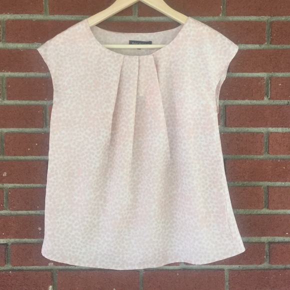 Silky pink animal print blouse - Picture 1 of 4