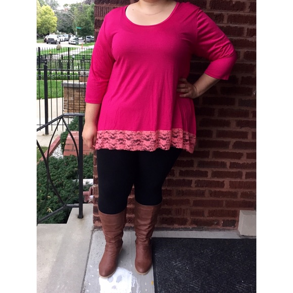 Tops - Flash Sale⚡️Lace Hem Top
