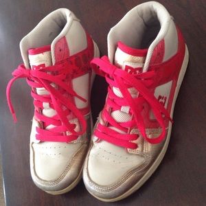 DC Shoes - DC Skateboard Leather Sneakers DC Shoes - DC Skateboard Leather Sneakers