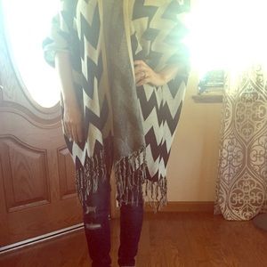 Oversize chevron shrug