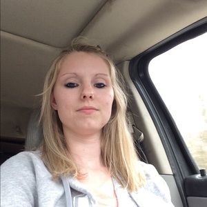 Meet your Posher, Kasandra