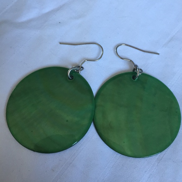 Green bright round earrings