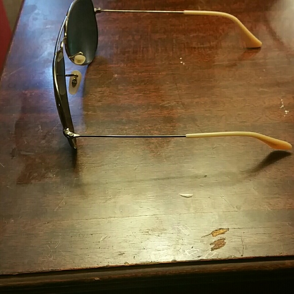 New never worn Ray Ban sunglasses