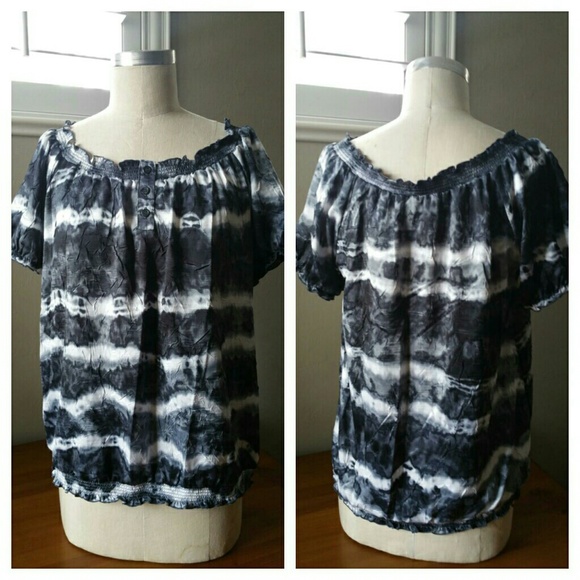 Lovely TieDye Shades of Gray Blouse