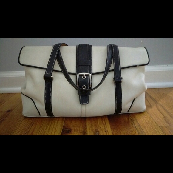 SOLD! White Leather Coach bag - Authentic
