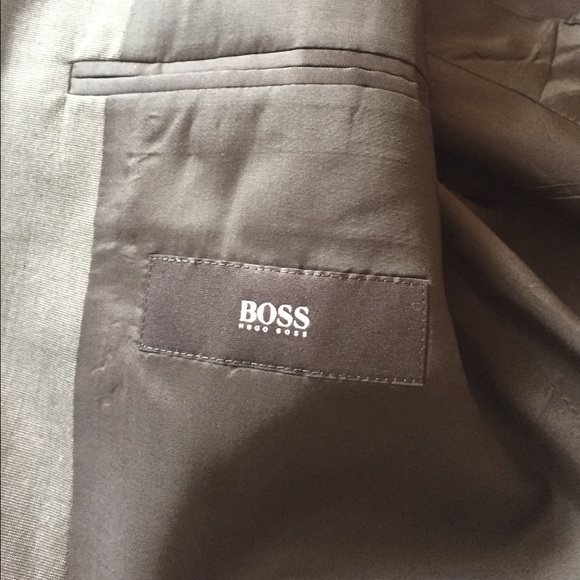 Grey men's Hugo Boss suit - Picture 3 of 3