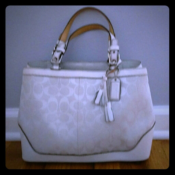 SOLD! White Signature Coach bag - Authentic