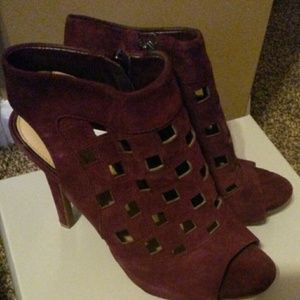 Jessica Simpson heels