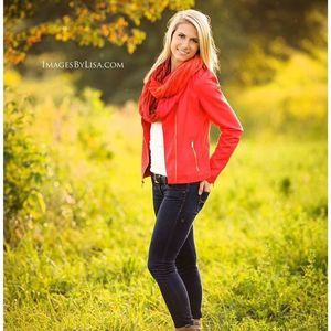 Meet your Posher, Hope