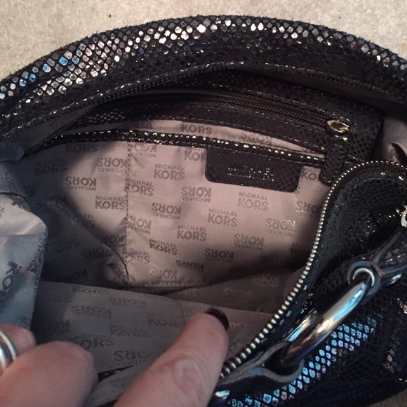 Mk silver Python bag - Picture 4 of 4