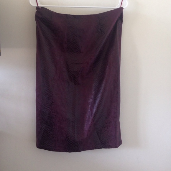 Dresses & Skirts - ALL OFFERS ACCEPTED never  worn
