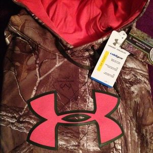 Nwt underarmour camo hoodie XXL