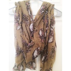 💀Skull and floral scarf🌸