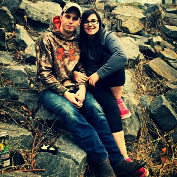 Meet your Posher, Olivia - Picture 1 of 1