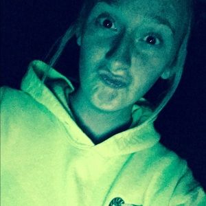 Meet your Posher, Hailey