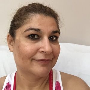 Meet your Posher, Roya