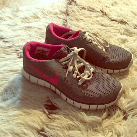Nike Free Runs