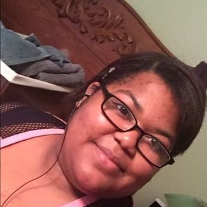 Meet your Posher, Khadijah