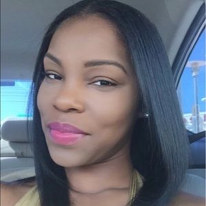 Meet your Posher, Dara