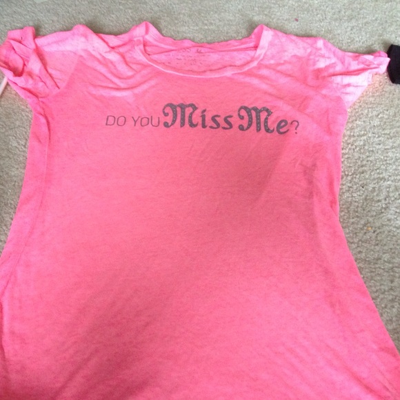 Miss me hot pink tee