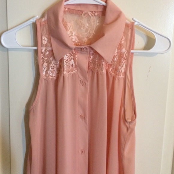 Pink lace top - Picture 1 of 4
