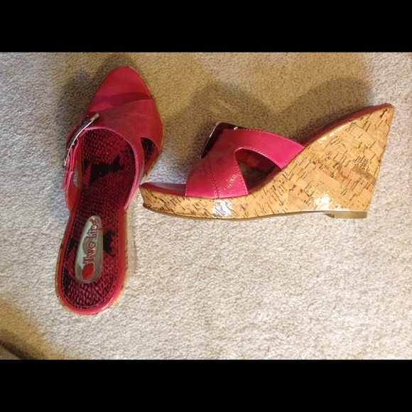 Shoes - Picture 2 of 4