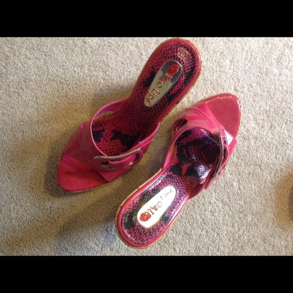 Shoes - Picture 4 of 4