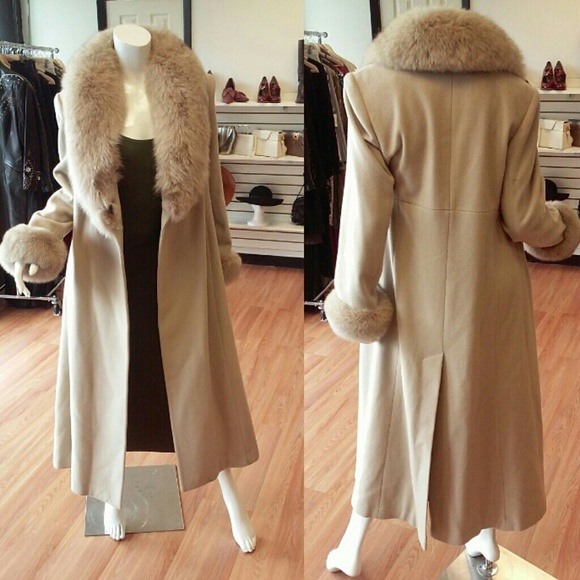 SOLD!!!!!! Vintage Trench Coat - Picture 2 of 3
