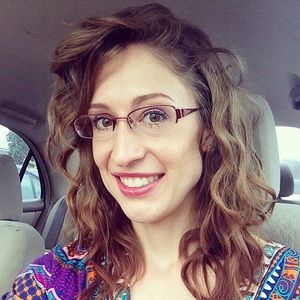 Meet your Posher, Esther