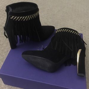 $120 on 〽️ Stuart Weitzman "infringe" suede bootie