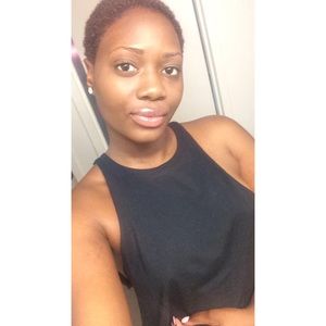 Meet your Posher, Kendra