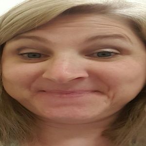 Meet your Posher, Candace