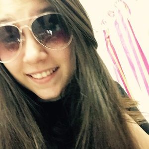 Meet your Posher, Haley