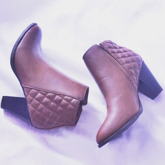 Brand New! Chestnut Booties
