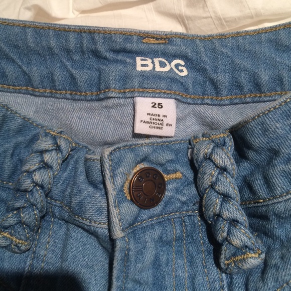 BDG jean shorts - Picture 2 of 3