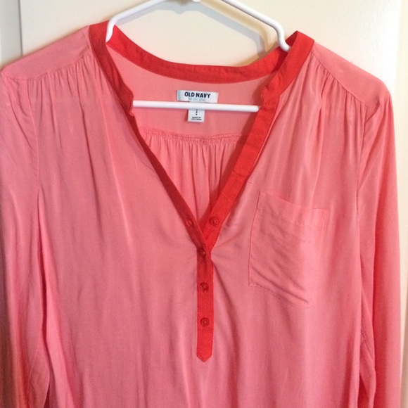 Old navy blouse