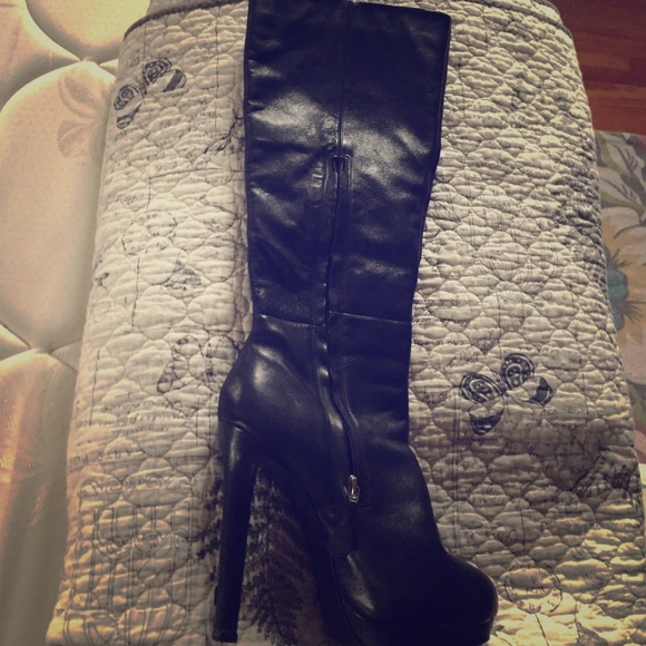 Steve Madden leather boots!