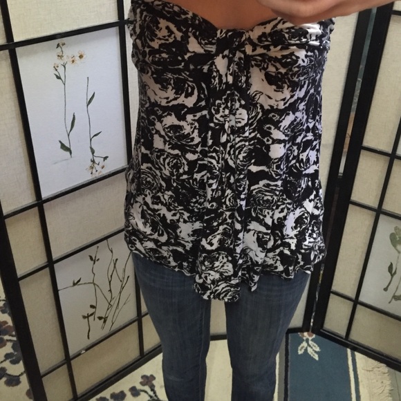Cute strapless top