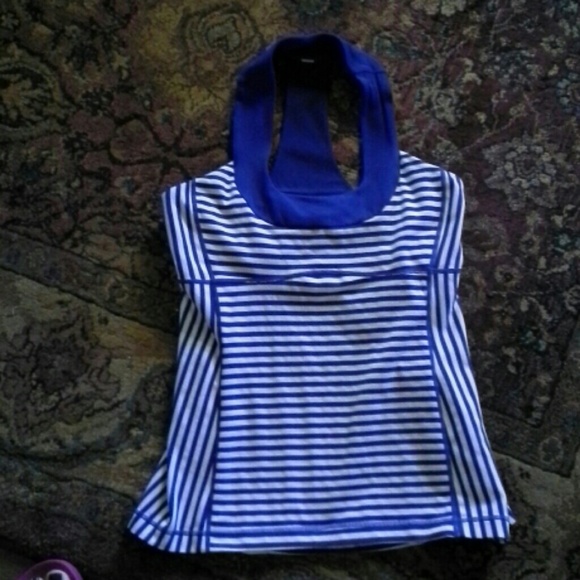 Lululemon athletic top
