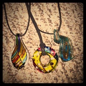 Glass pendant necklaces