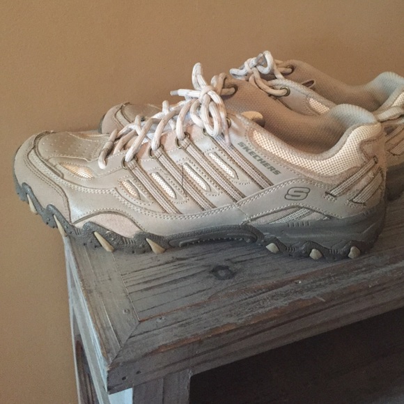 Cute Skechers casual everyday shoes