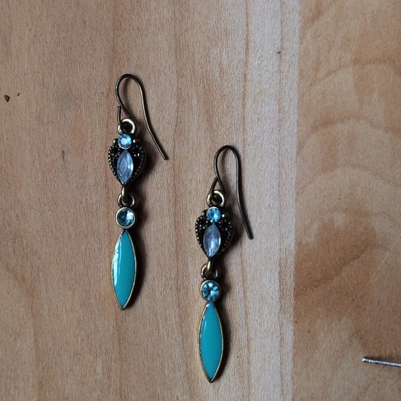 ***SOLD***Earrings // 2 sets - Picture 2 of 3