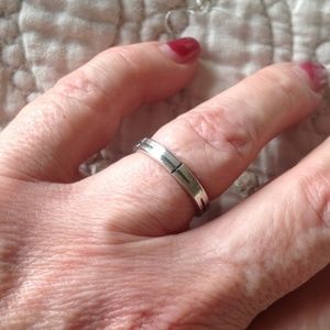 Sterling 925 Silver Engraved With Crosses Ring!