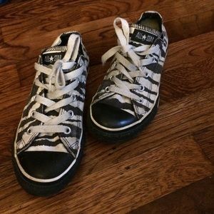 Zebra Converse