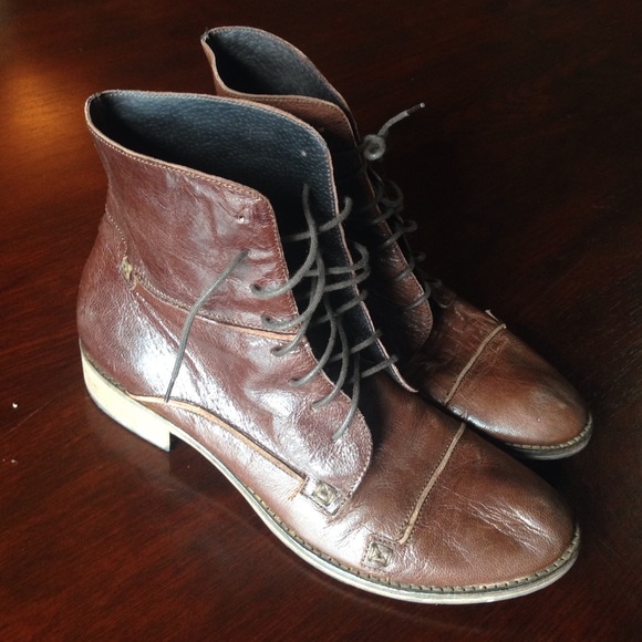 Charles David Regiment Boots