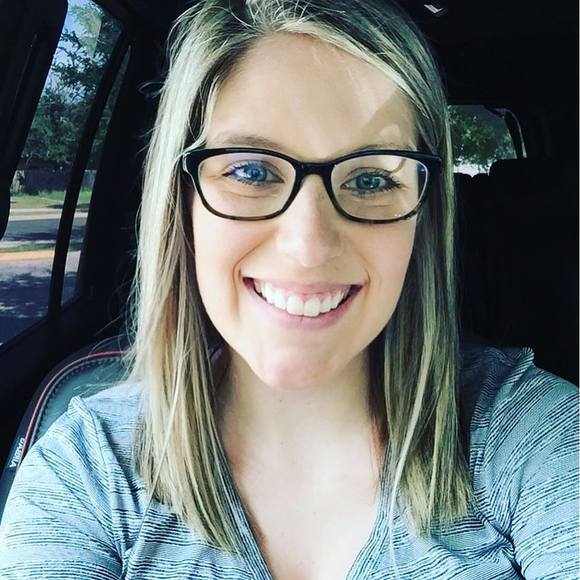 Meet your Posher, Cassity