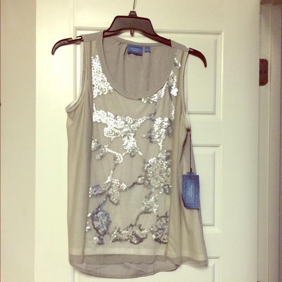 Simply Vera Wang gray tank
