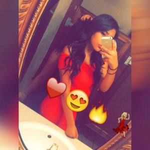 Meet your Posher, Aisha