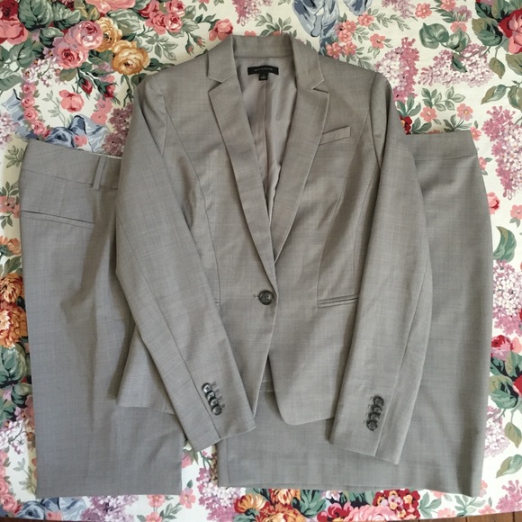 💼Ann Taylor 3-Piece Suit💼