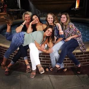 Meet your Posher, Melanie